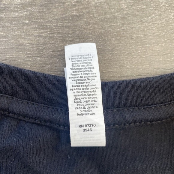 Halestorm 2019 Tour T Shirt Black Canvas Neon Wolf Adult Large Short Sleeve - Picture 4 of 7